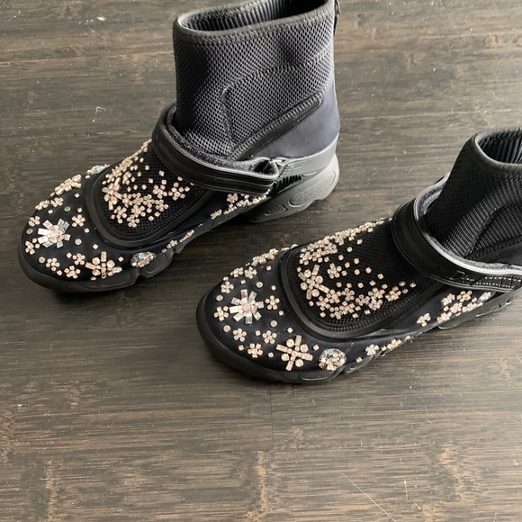 Booties - Picture 1 of 6